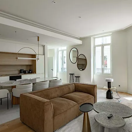 Superbe 120m2 Au Coeur De Cannes